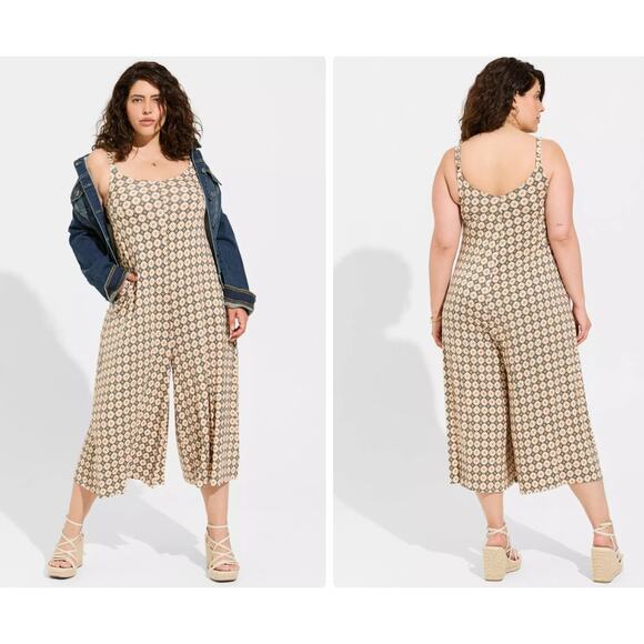 Torrid Super Soft Culotte Jumpsuit Tan Mindy motifs Wide Leg Crop Stretch Size L - Picture 9 of 9